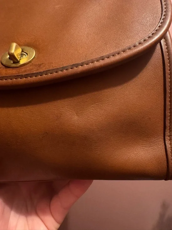 Vintage Coach Manor Bag - Picture 5 of 15